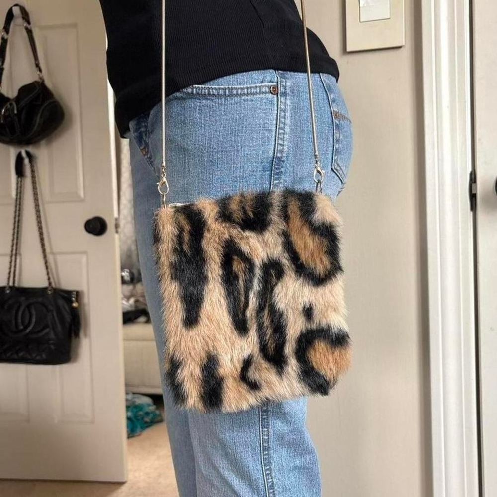 y2k 2000s leopard faux fur mini crossbody bag